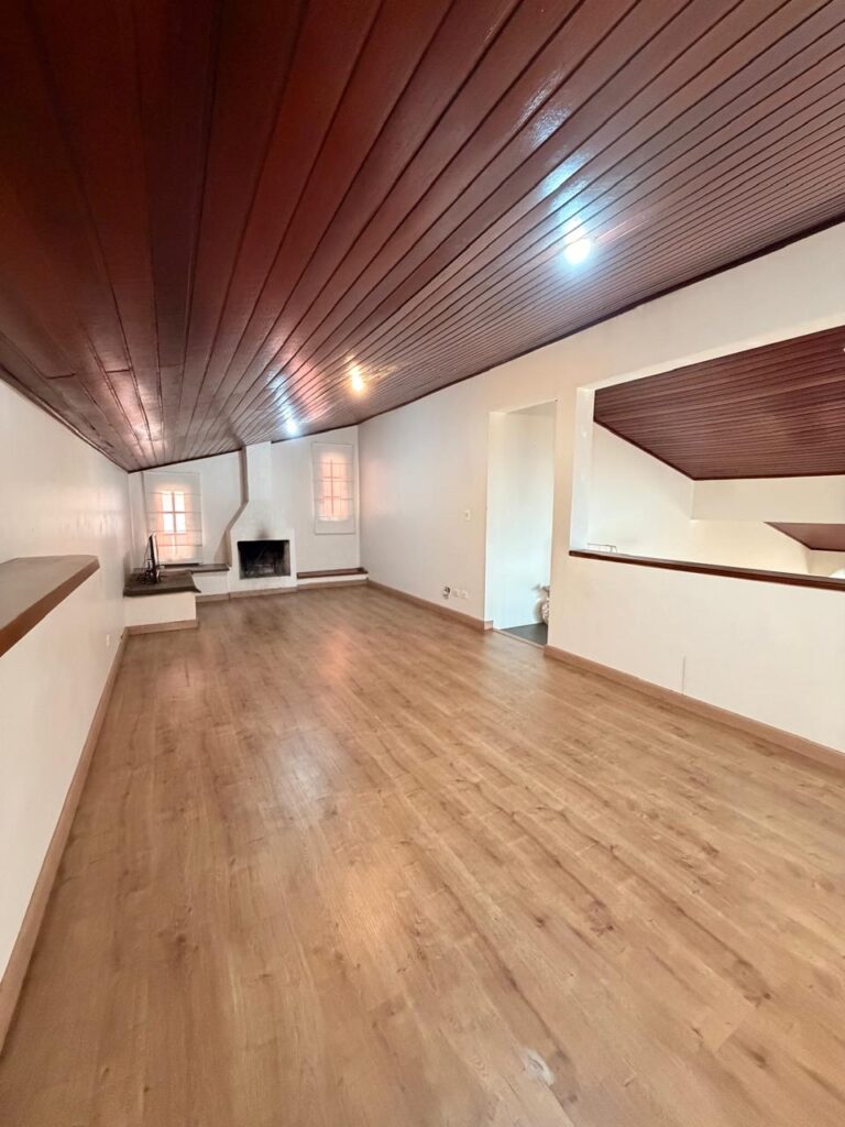 WhatsApp Image 2025-10-16 at 10.20.13 (1)