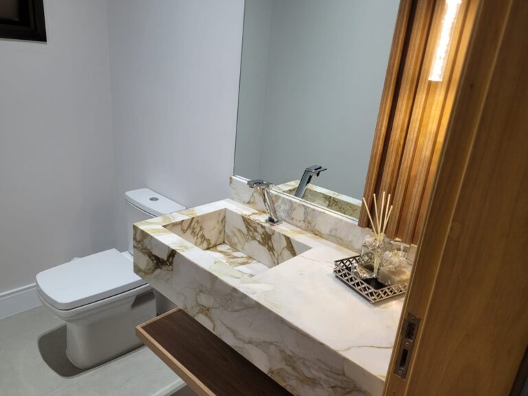 WhatsApp Image 2025-10-17 at 09.52.43