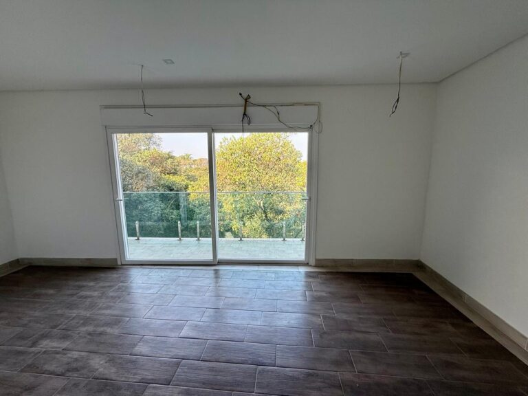 WhatsApp Image 2025-10-23 at 14.54.30 (8)