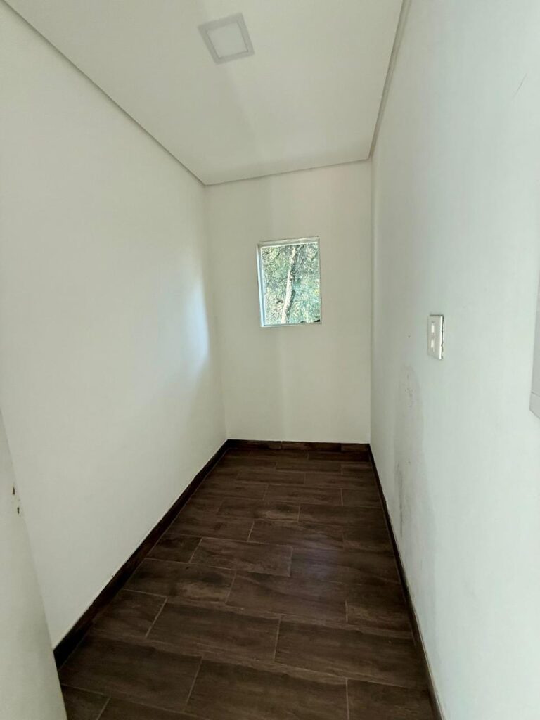 WhatsApp Image 2025-10-23 at 14.54.31 (4)