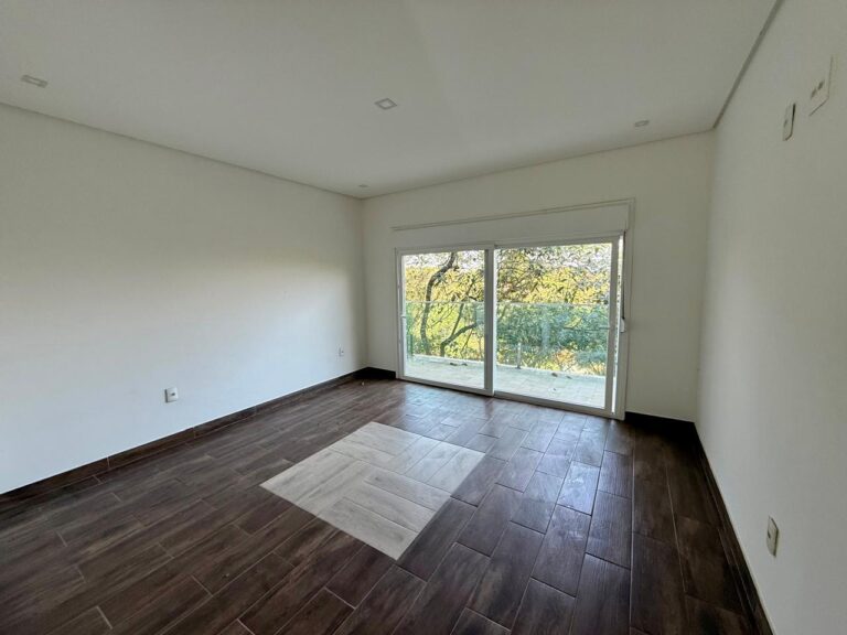 WhatsApp Image 2025-10-23 at 14.54.31 (6)