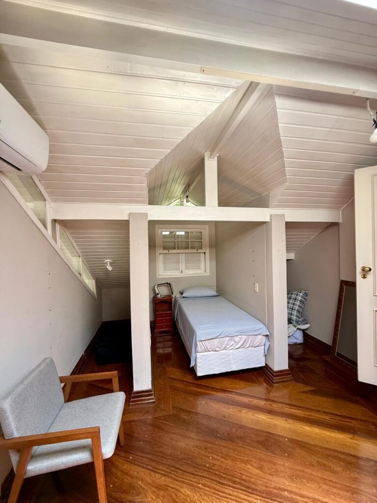 WhatsApp Image 2025-10-25 at 12.33.16 (1)