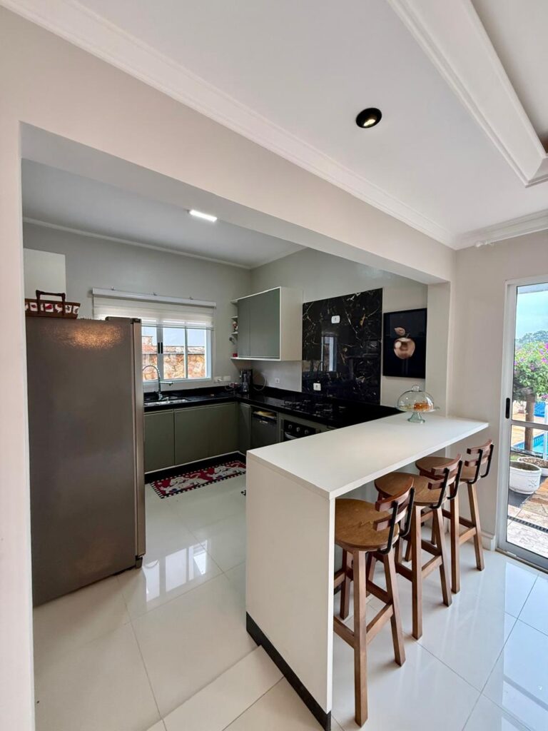 WhatsApp Image 2025-10-27 at 15.46.02 (1)