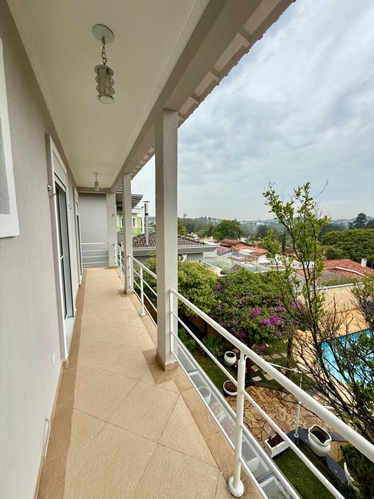 WhatsApp Image 2025-10-27 at 15.46.06 (1)