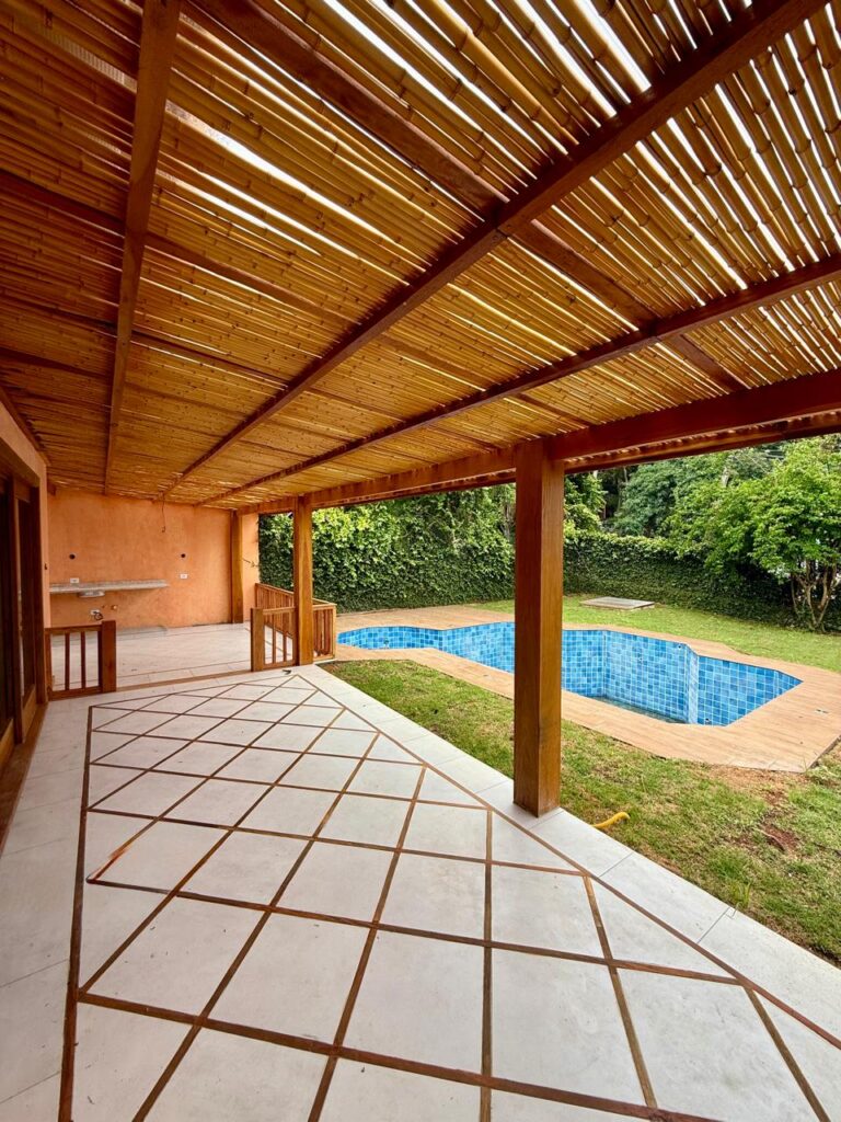 WhatsApp Image 2025-10-27 at 16.31.37 (1)