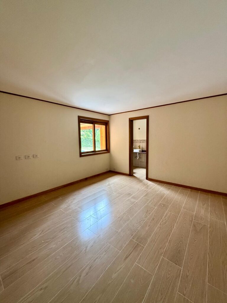 WhatsApp Image 2025-10-27 at 16.31.51