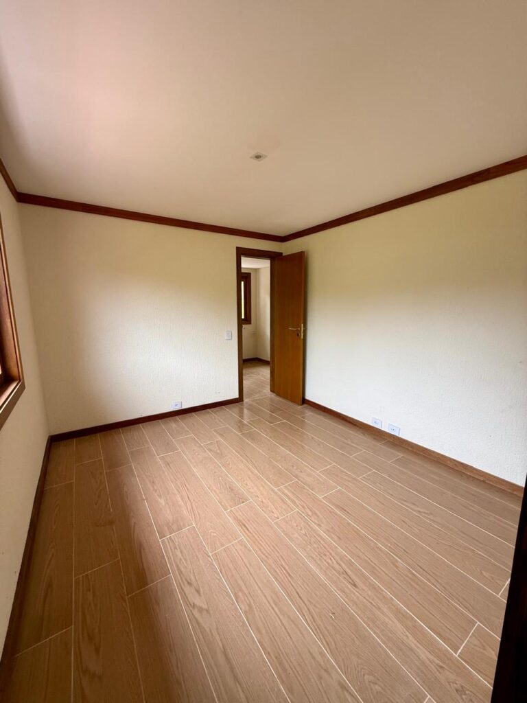 WhatsApp Image 2025-10-27 at 16.31.52 (1)