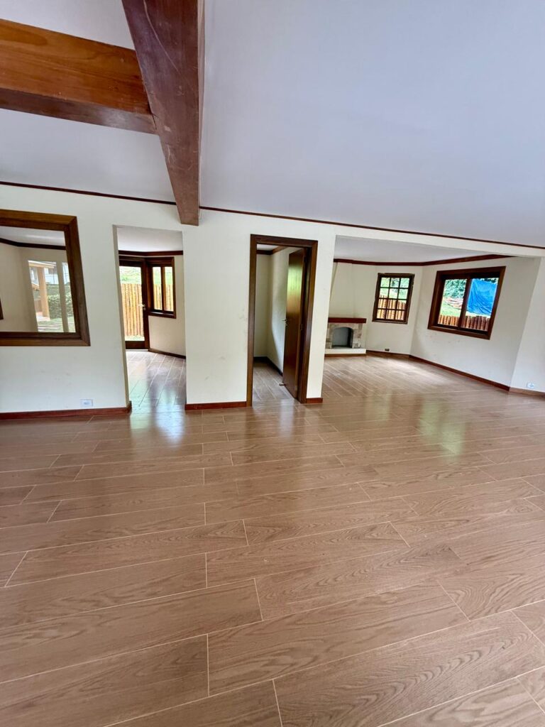 WhatsApp Image 2025-10-27 at 16.31.54