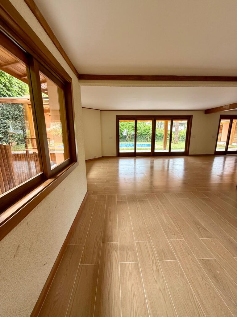 WhatsApp Image 2025-10-27 at 16.31.55 (1)