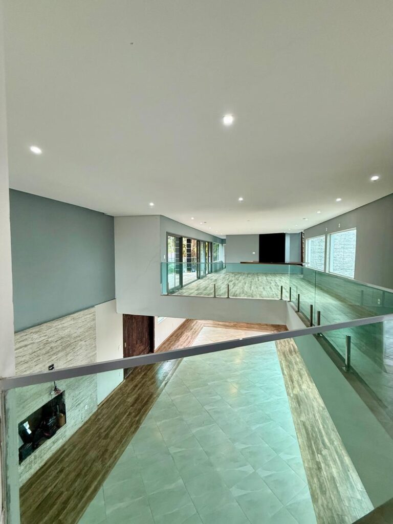 WhatsApp Image 2025-10-27 at 16.33.19