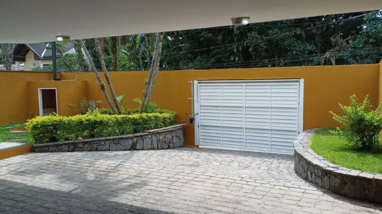 b6517ac7-aac4-4b91-a94c-736fe1cbeb57