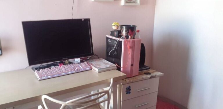 fef98b24-4152-48b3-84b1-4e7a9b36d52a