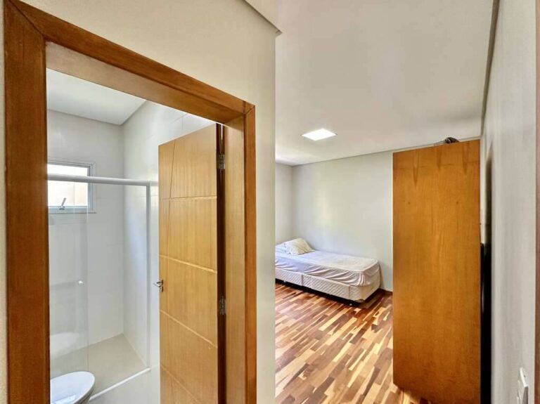 La photo 30.jpg a été réduite de 97.9 % le Sexta-feira 24 Outubro 2025 à 19:10 par Photo Réducteur v4.10 à télécharger sur http://www.emjysoft.com/