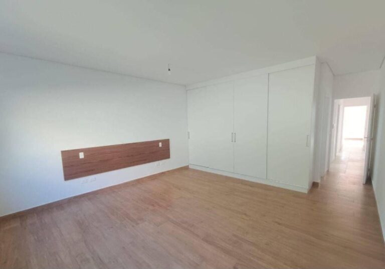 53ab66e7-3787-4fc7-9d82-465f82645d8a