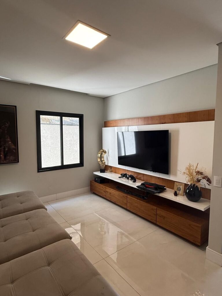 60d1cf24-c942-4fb0-bc2d-8278c0fb2cf6