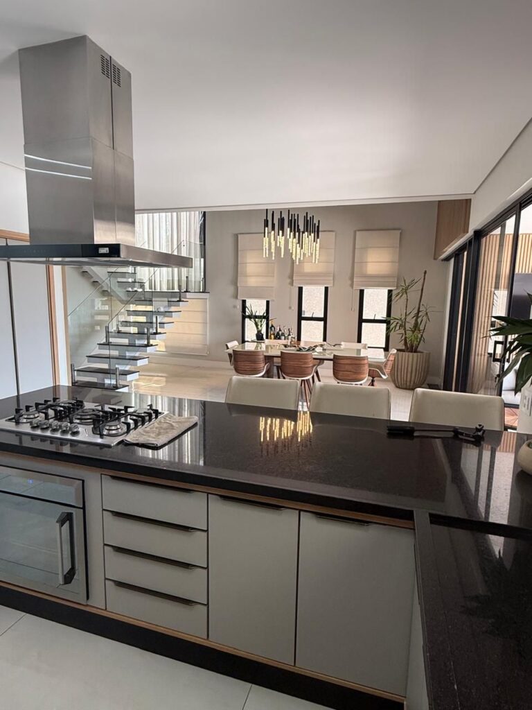 66049c9c-0652-4308-a14e-1f66a94f8951