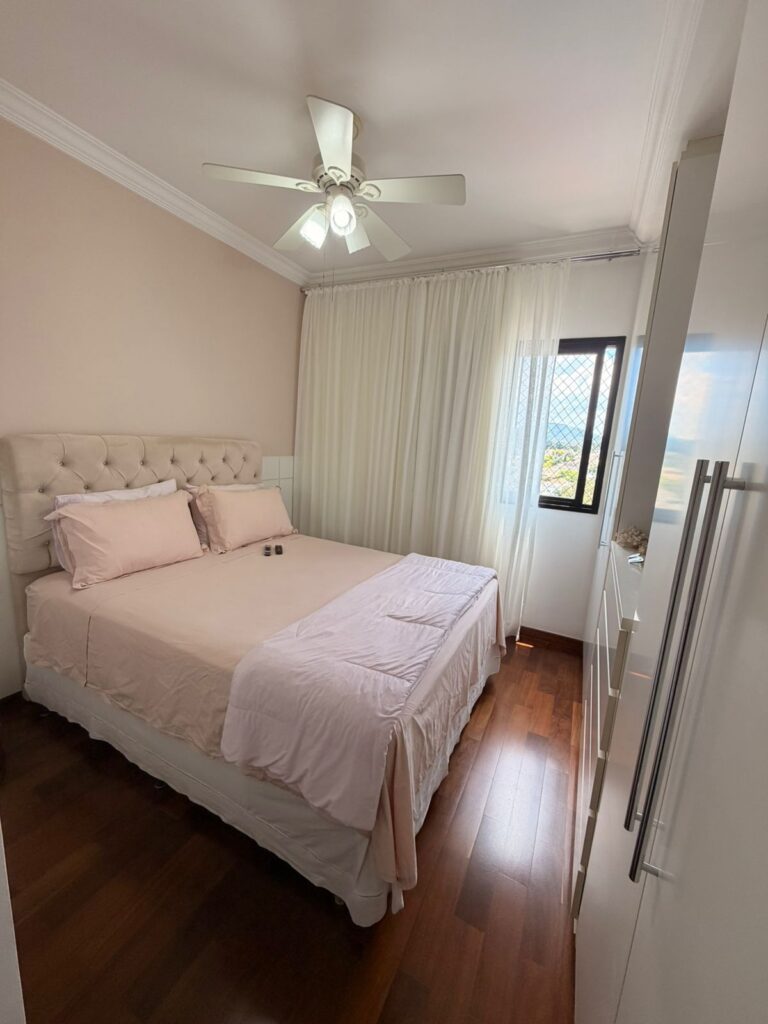 79756986-8786-4438-bdcc-f3124b491b74