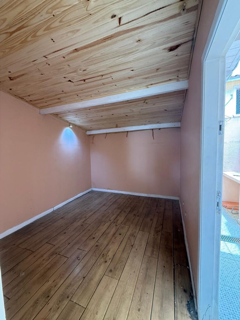 WhatsApp Image 2025-11-05 at 12.41.22 (1)