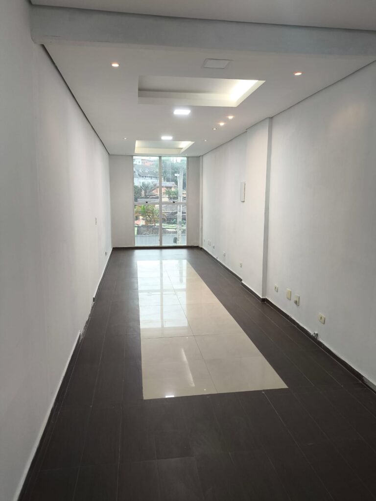 WhatsApp Image 2025-11-05 at 22.24.43 (2)