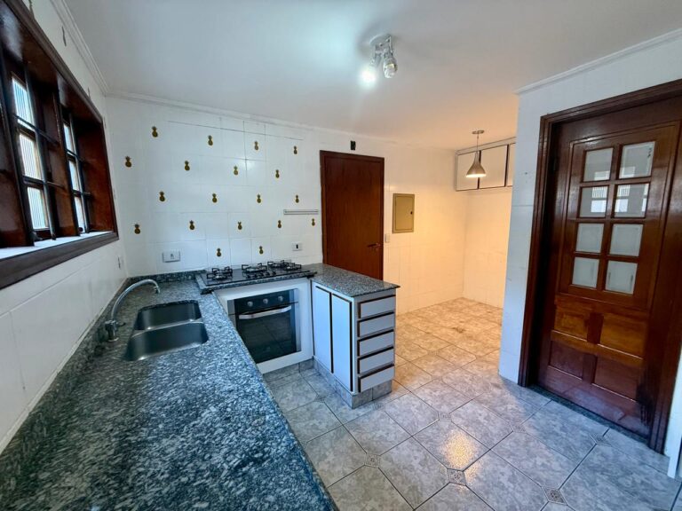 WhatsApp Image 2025-11-17 at 13.39.21 (1)