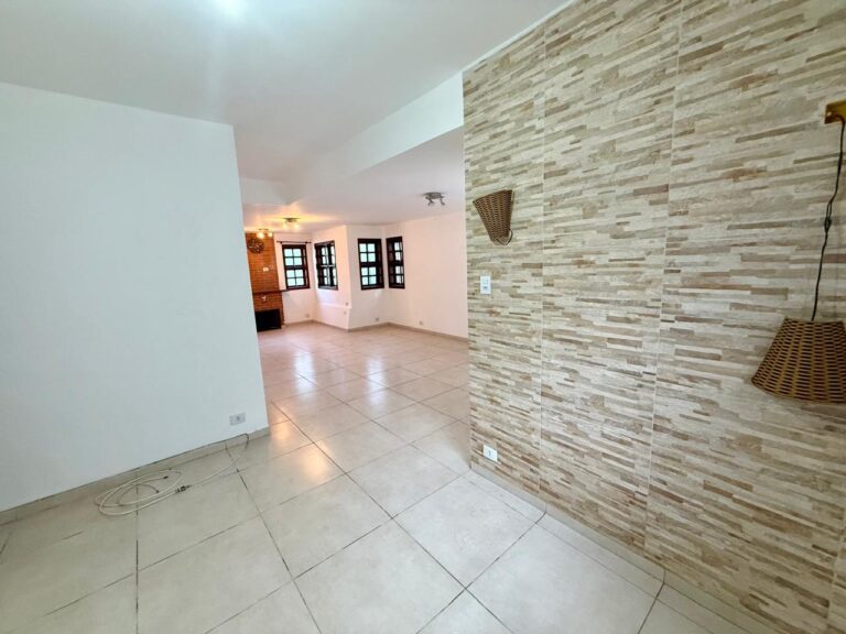 WhatsApp Image 2025-11-17 at 13.39.24 (1)