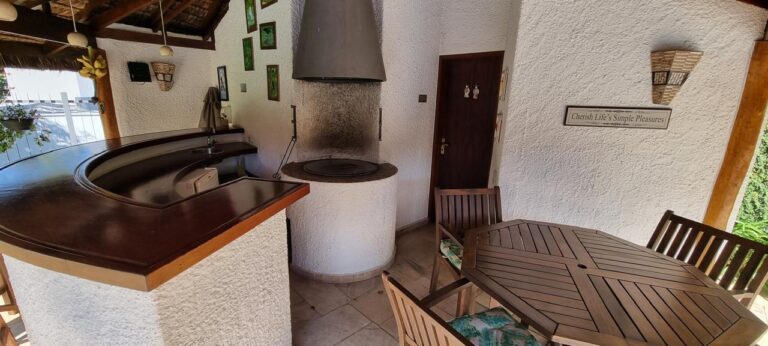 WhatsApp Image 2025-11-18 at 16.33.00