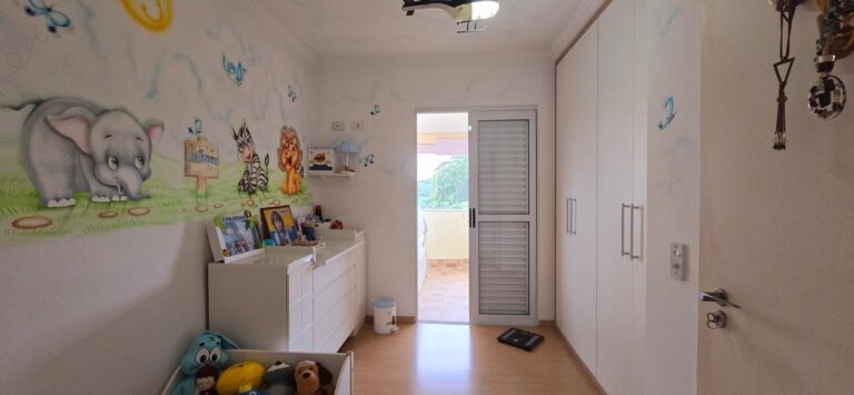 WhatsApp Image 2025-11-18 at 17.37.27