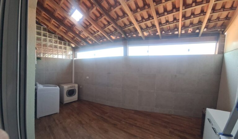 WhatsApp Image 2025-11-20 at 13.16.51 (1)