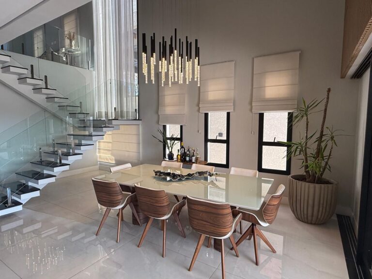 af2fdc02-d032-4e00-92f5-4e5586ac1205