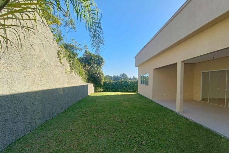 de37e4de-61cf-4d4b-9e87-62a0bc3a41a1