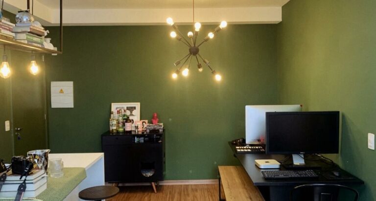 e835eff0-f080-4267-8c52-97273edabac0