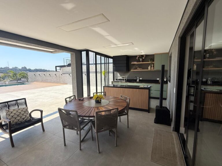 e9635fdd-0ede-4e7f-9c79-860123c31950