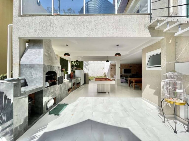 20230817T1625300300-72673602