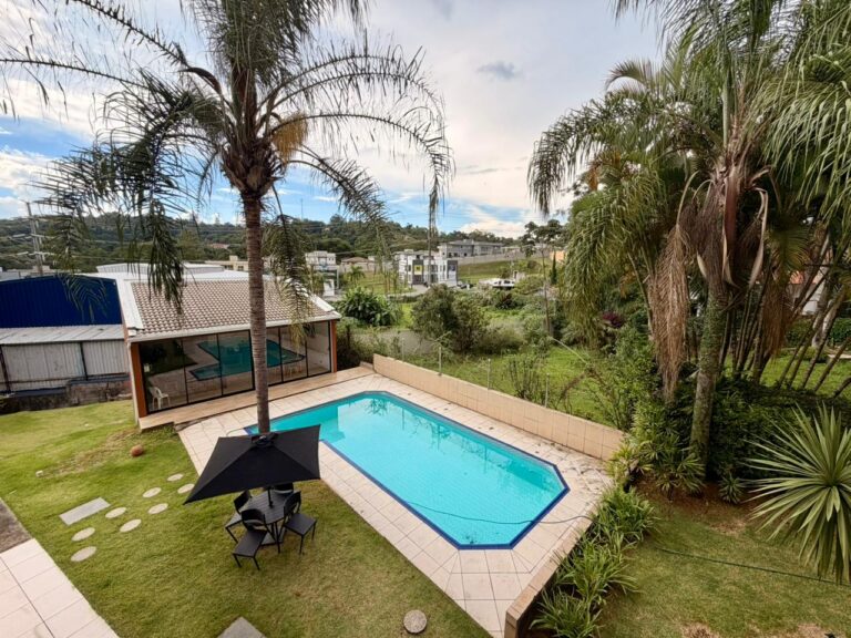 4ccd230f-675b-47c5-a0f4-32c6b976fbef