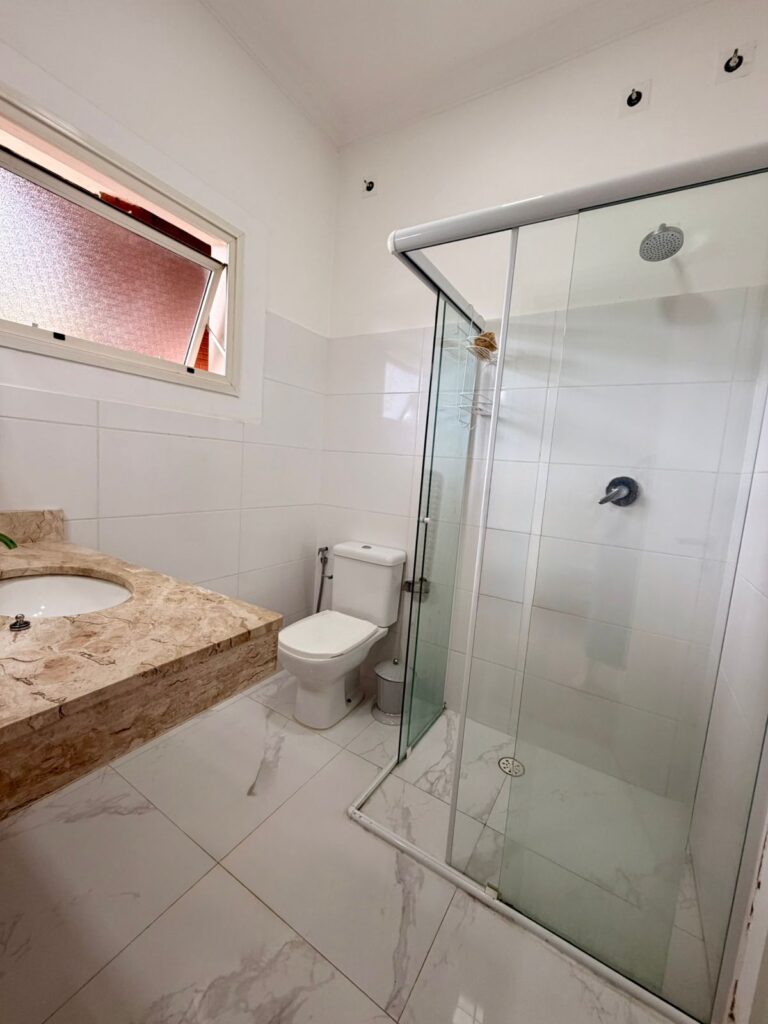 e1a99d88-47a3-4e84-8186-990504f63bd2