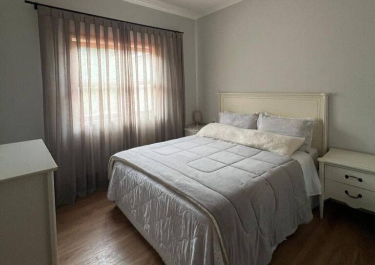 0b305501458ad5f8254cc4ed(1)