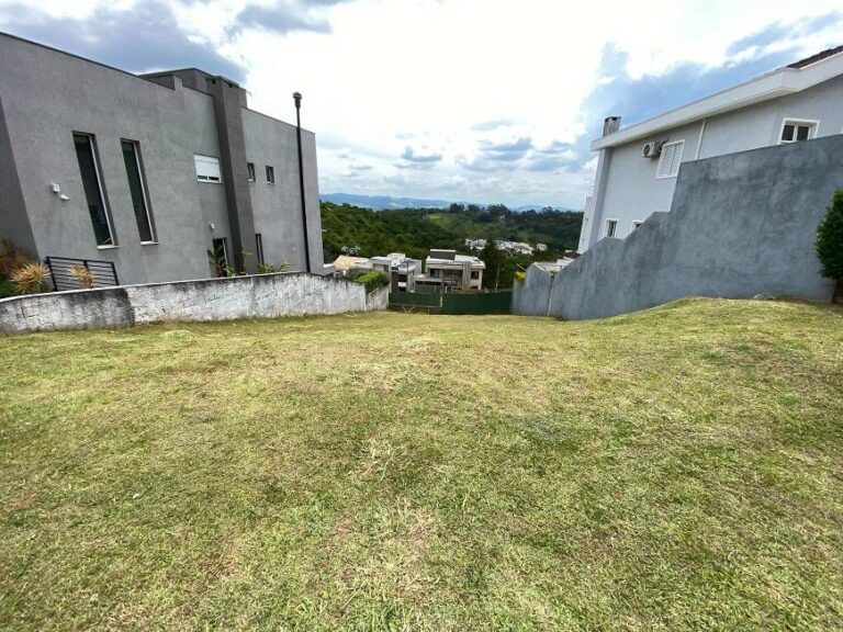 338dc11f-6ce4-4fd6-8139-b897cd27bd18