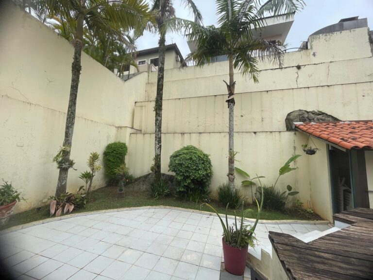 WhatsApp Image 2025-10-01 at 17.01.06