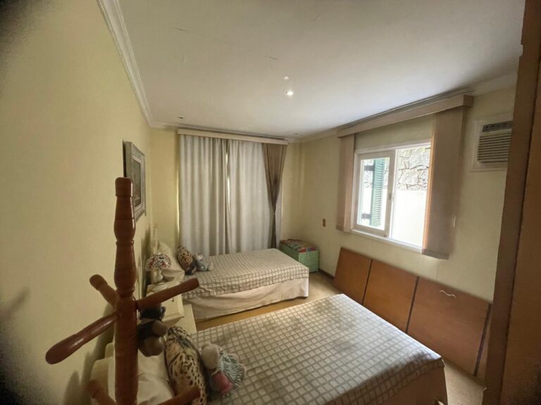 WhatsApp Image 2025-10-01 at 17.01.08 (1)