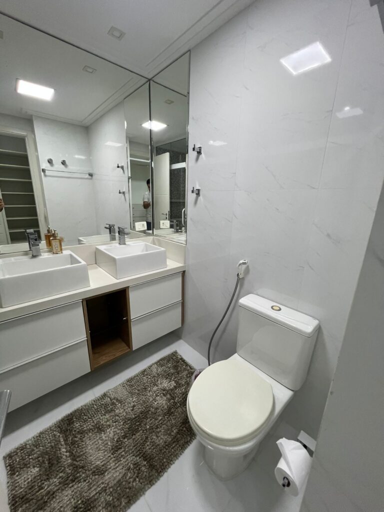 e369ec60-5b49-44ba-9ebd-e3c49128223a