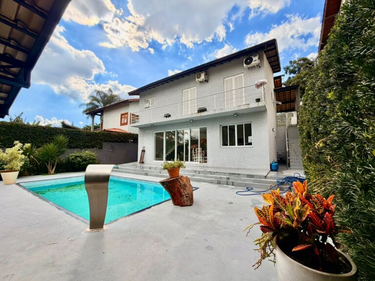 001a3c4c-f9f1-4dfc-9d4c-9d19acd9a053