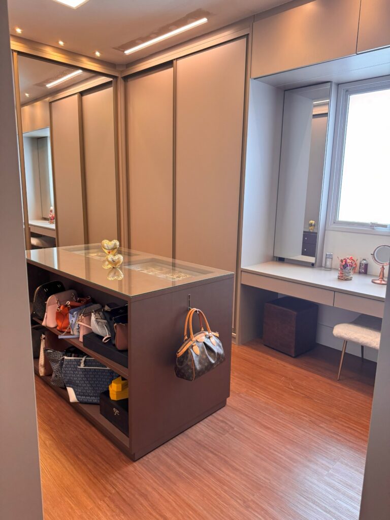 08383bd7-818f-44f7-856d-986bc52268dd