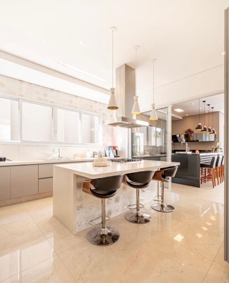 30d6318f-2261-480a-ae55-1a70b6338ead