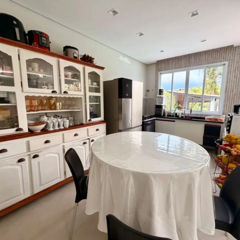 c29316ef-78b9-4e36-8bd8-edde3957b465