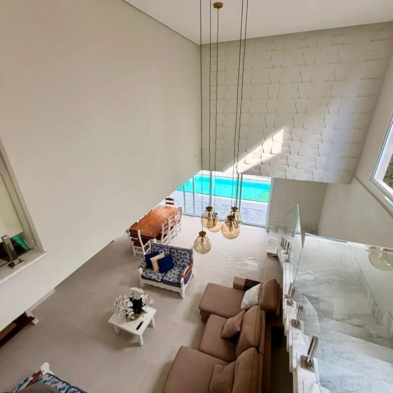 c6fcabe0-04a9-458b-8ef0-78de95fdb010