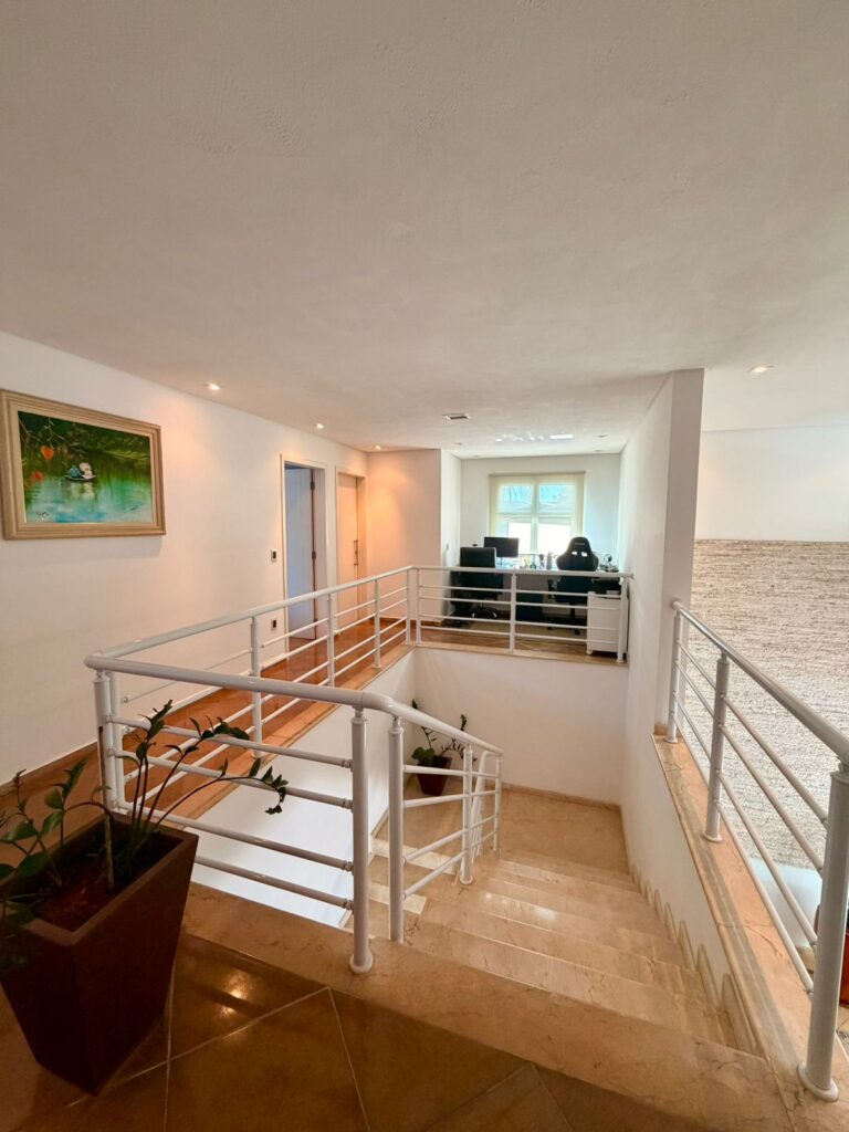 0e2a23c3-c543-498b-9757-8fb32272dfeb