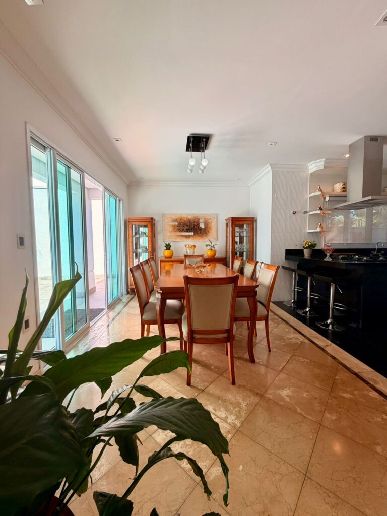 aefc146a-e3d3-4ce2-8477-6c14a5ef8be9