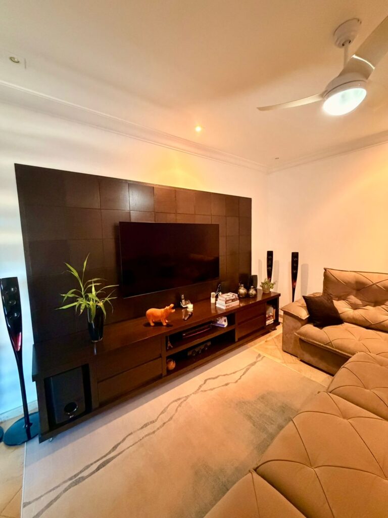 e2a2e3b6-c466-45db-95ad-c01959f8b37a