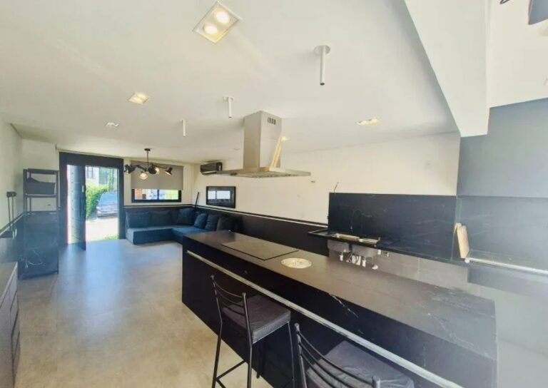 casa-de-condominio-com-4-quartos-para-venda-ou-aluguel-150m-no-vila-de-sao-fernando-cotia (5)(1)