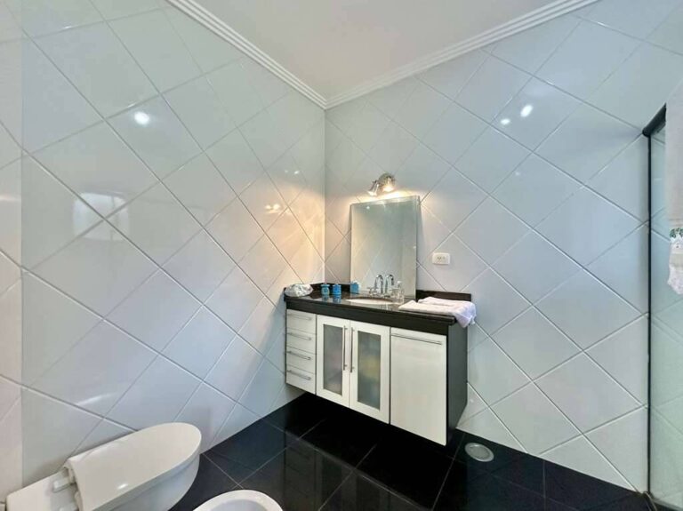 La photo 30.jpg a été réduite de 97.87 % le Segunda-feira 09 Março 2026 à 01:03 par Photo Réducteur v4.10 à télécharger sur http://www.emjysoft.com/